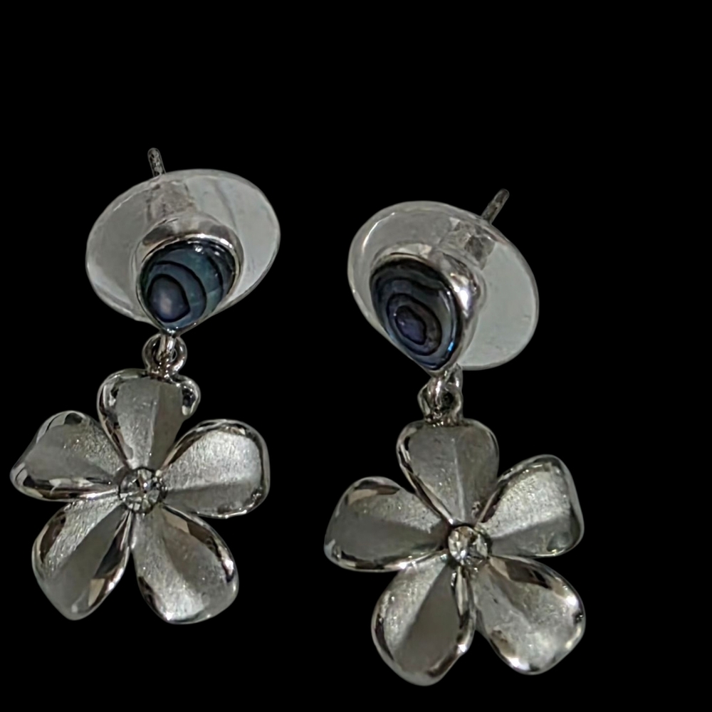 Forget-Me-Not Plumeria Earrings.   New Without Tags. I Do Have The Box